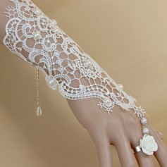 Korean Style Wedding Glove with Pearl Female Lace Briding Glove with Flower Ring Bridal Glove with Ring Bracelet