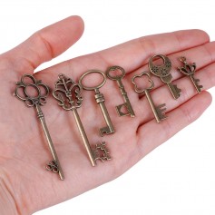 100 Pcs Antique Bronze Assorted Key Theme Charms Pendants Set for DIY Necklace Jewelry Handmade Making Accessaries