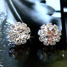 1 Pair New Fashion Women Silver Elegant Crystal Rhinestone Ear Stud Earrings